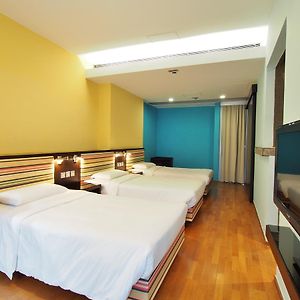 Triple Room Bathroom